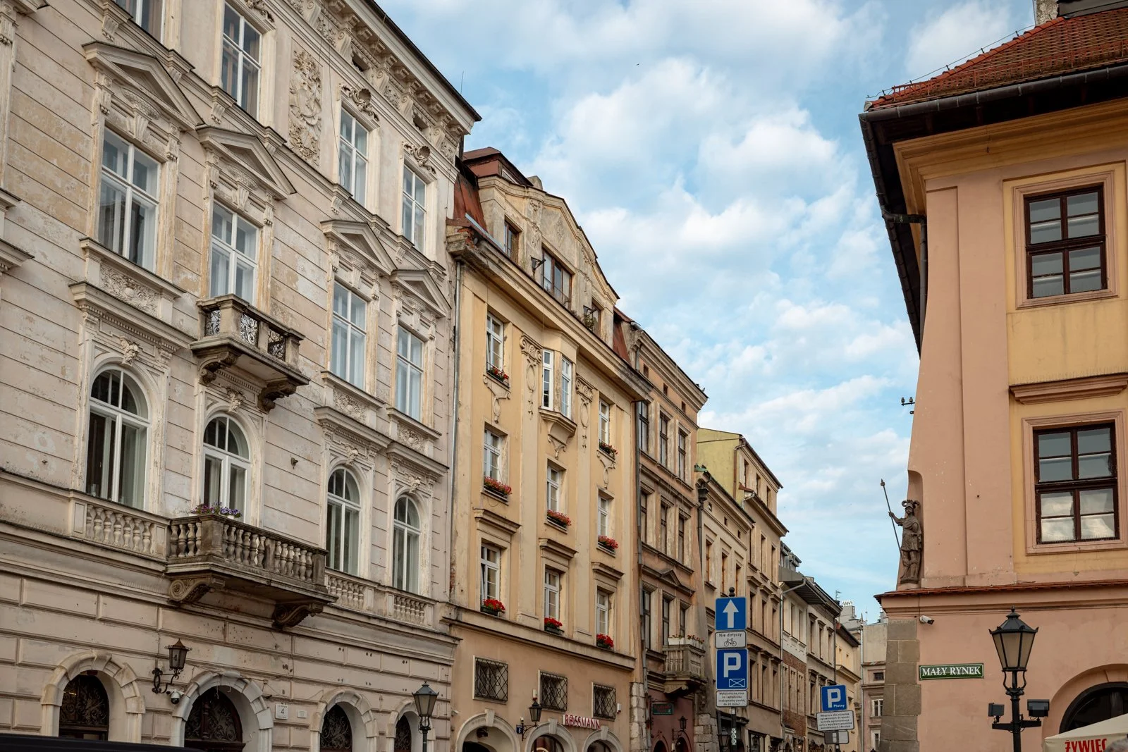 2026 KRAKOW OLD TOWN-8.jpg