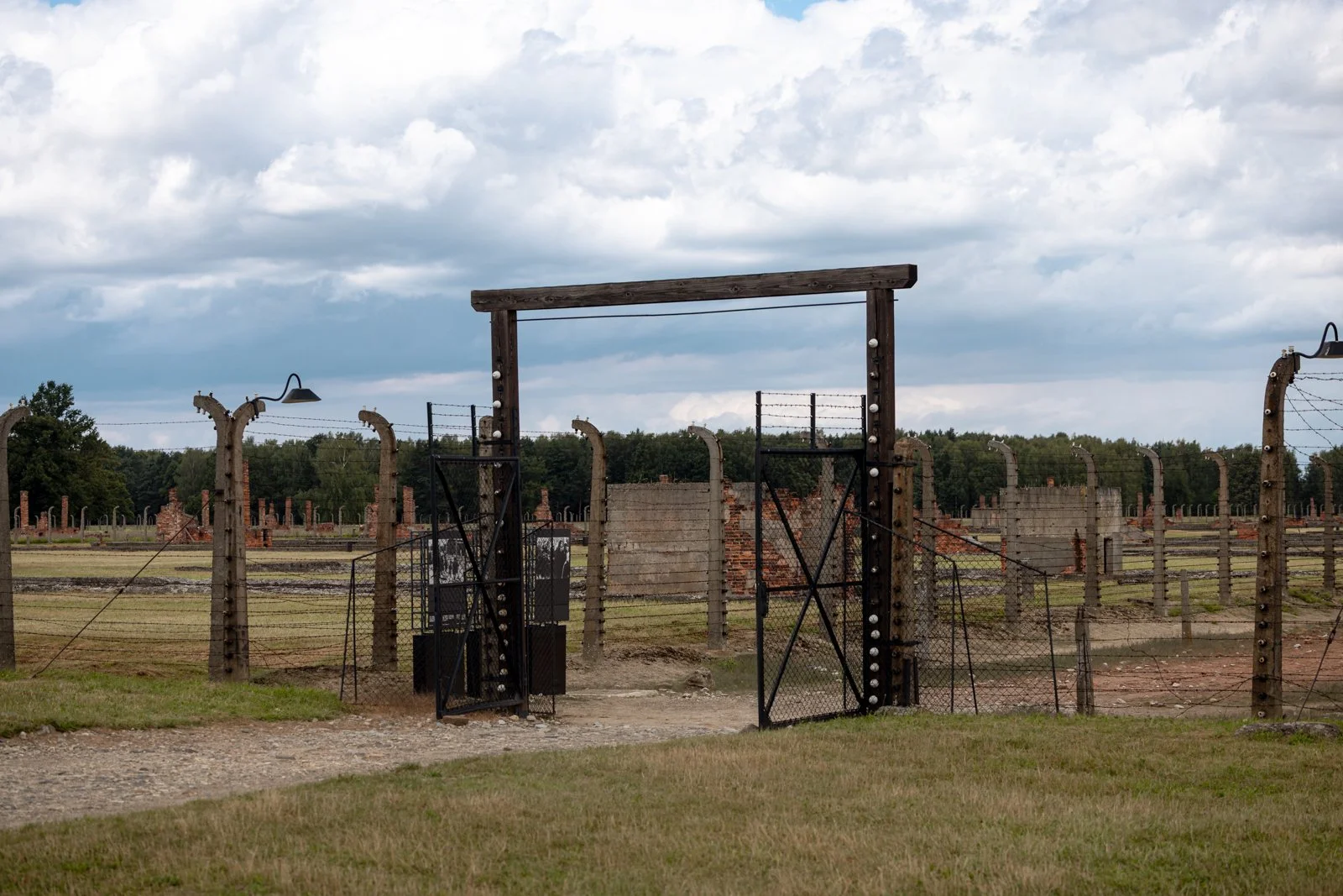 2026 AUSCHWITZ BIRKENAU-26.jpg