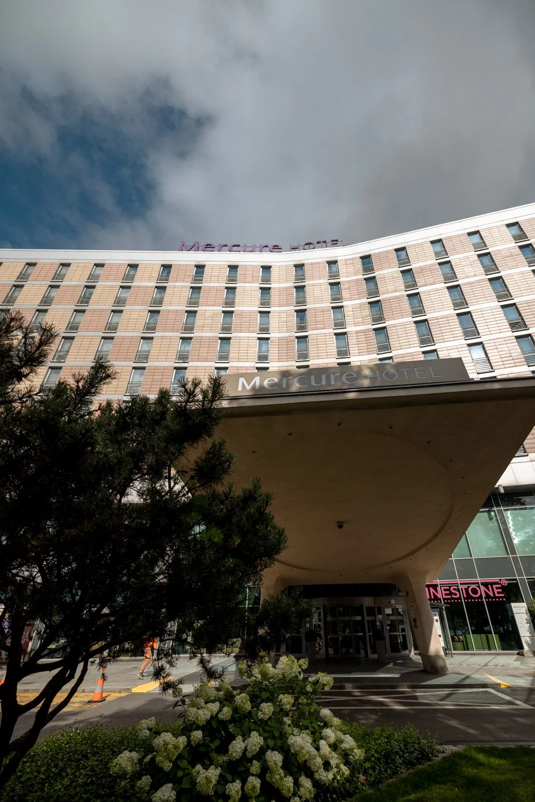 2026 HOTEL POZNAN MERCURE-4.jpg