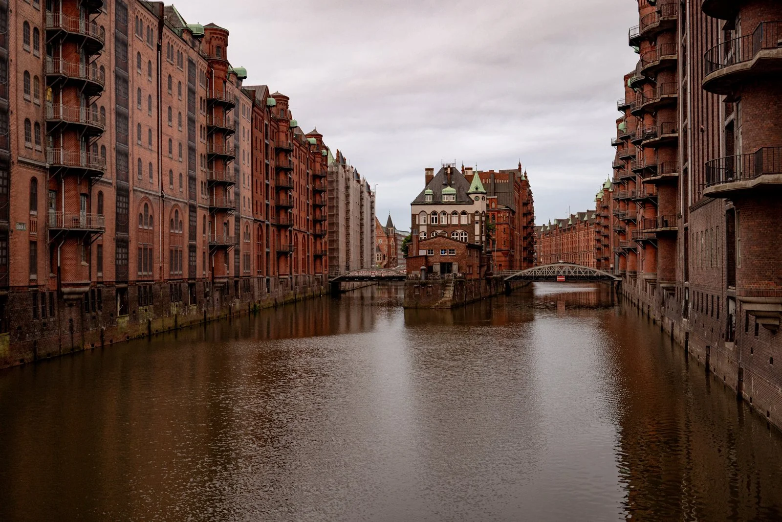 2026 HAMBURG SPEICHERSTADT-9.jpg