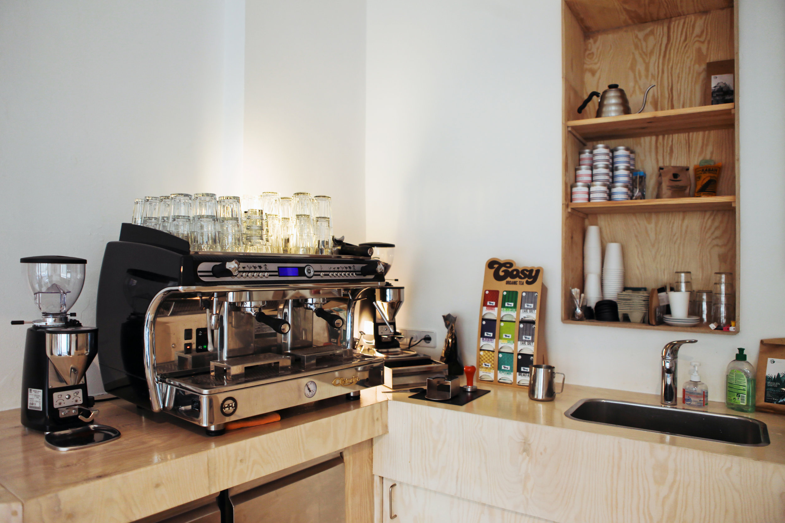 NoMoreSleep-cafe-1189.jpg