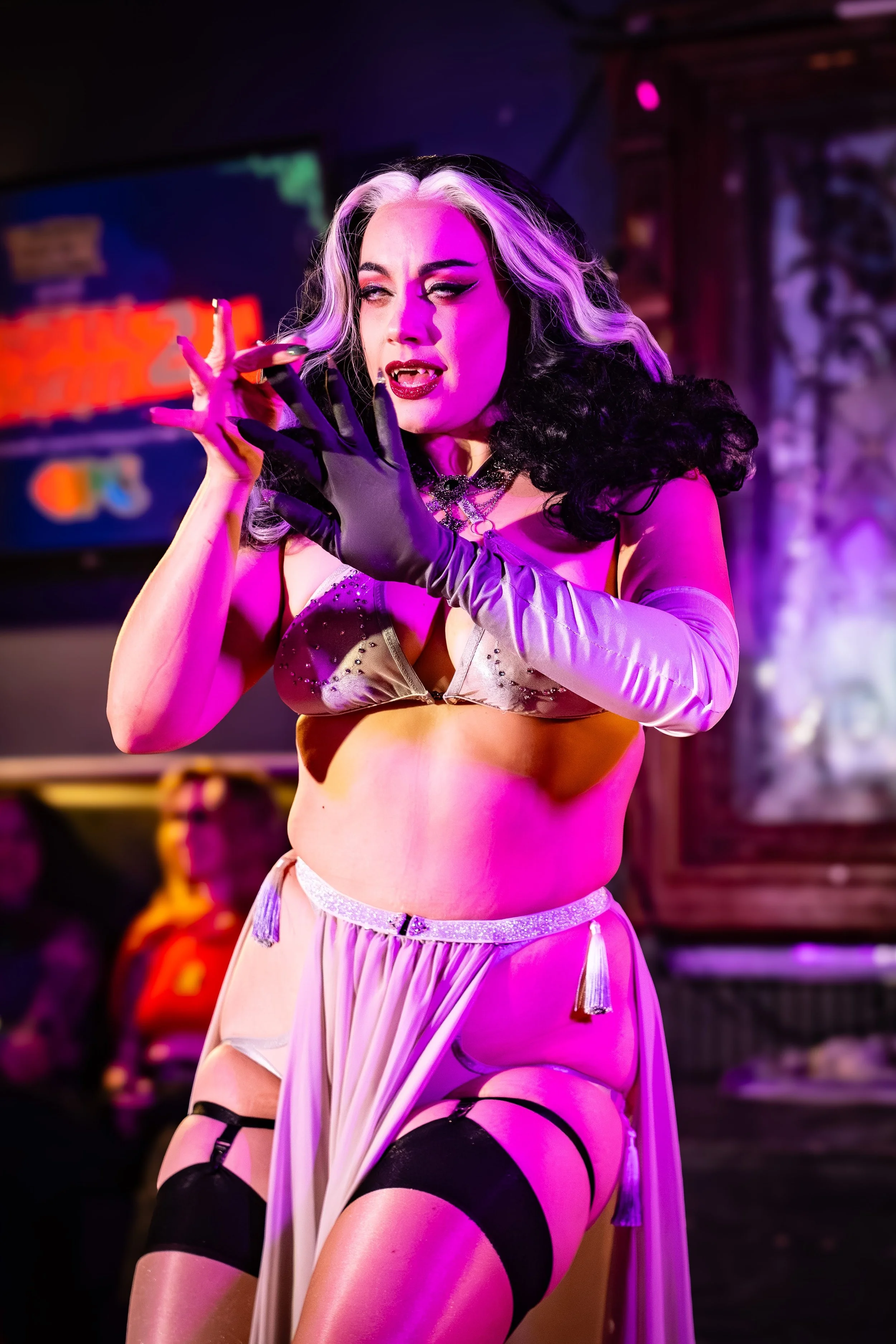 Vampire act, Scandalous Saturday Burlesque