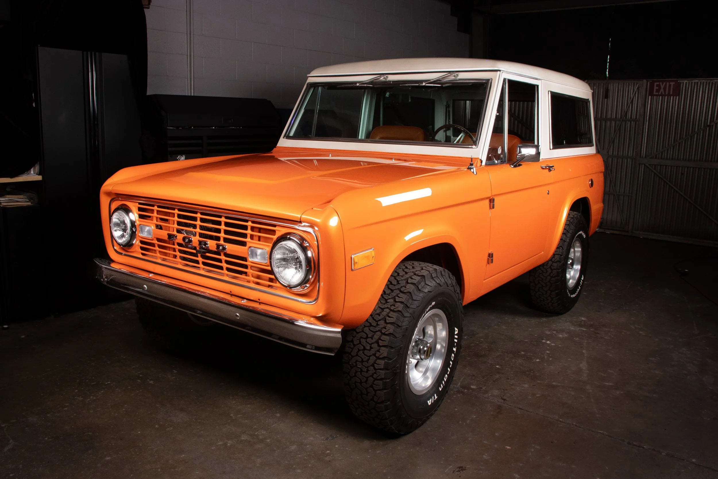 1973 Bronco Studio Edit-2.jpg