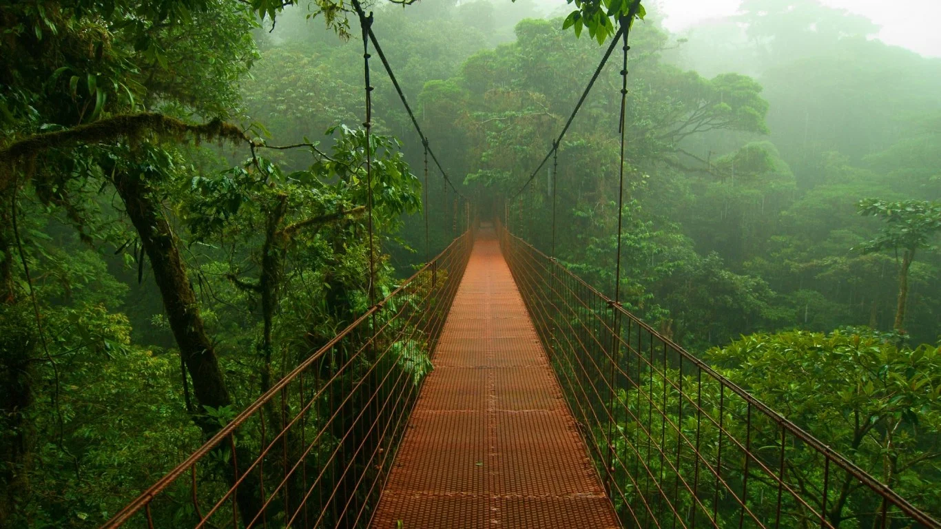 costa-rica-gap-year-backpacking.jpg