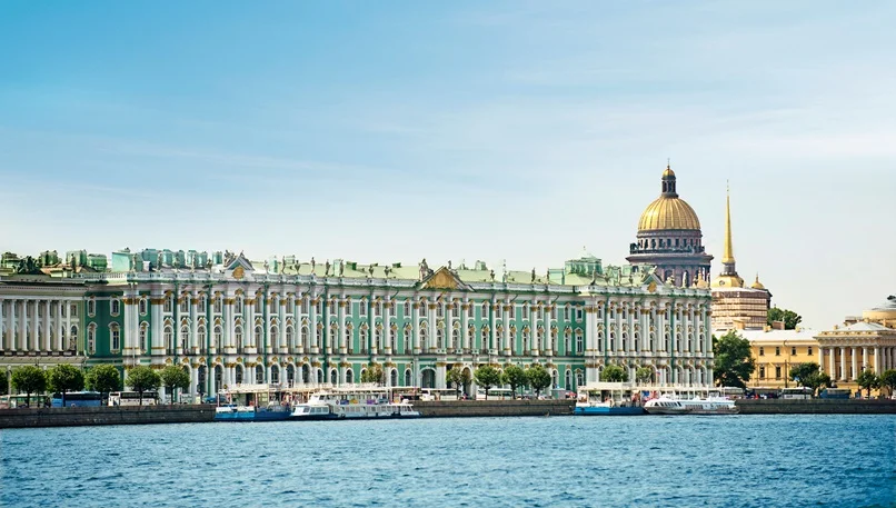St Petersburg recovered its great name