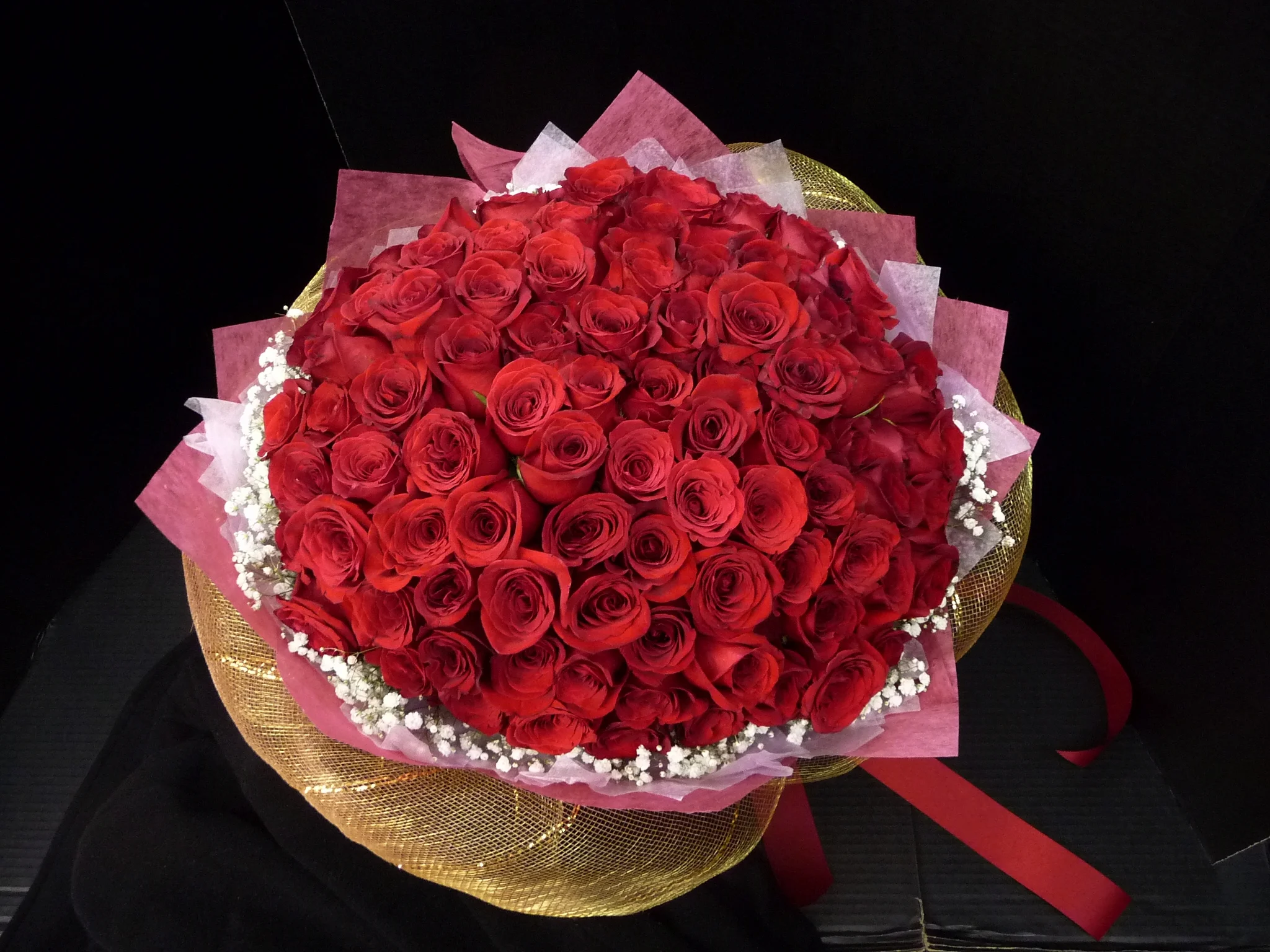 WB-47 99 Red Roses