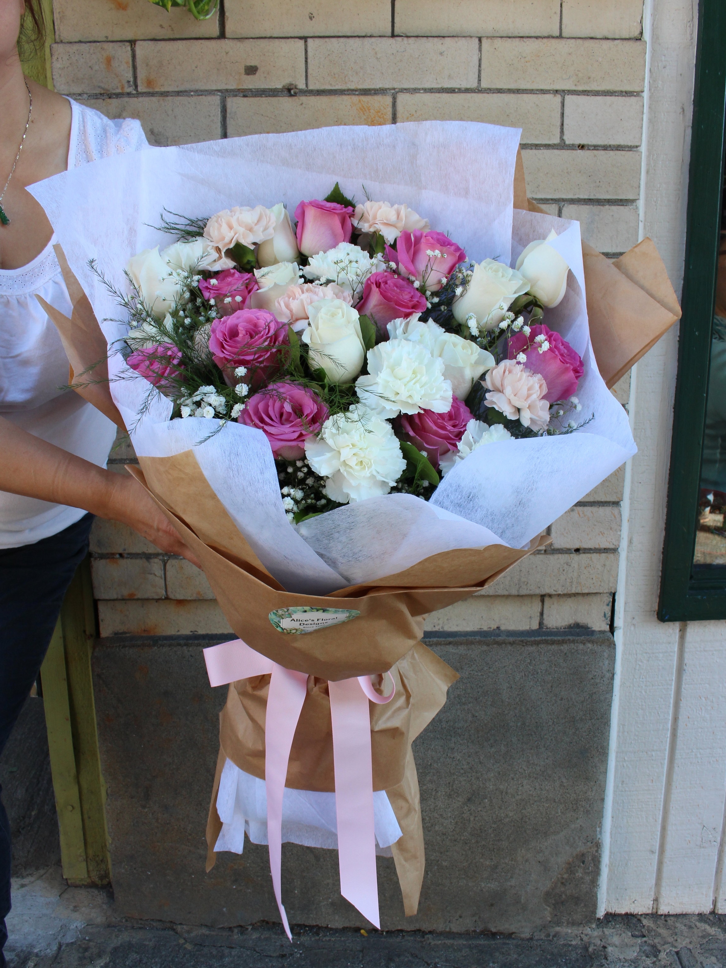 WB-13 Roses and Carnations