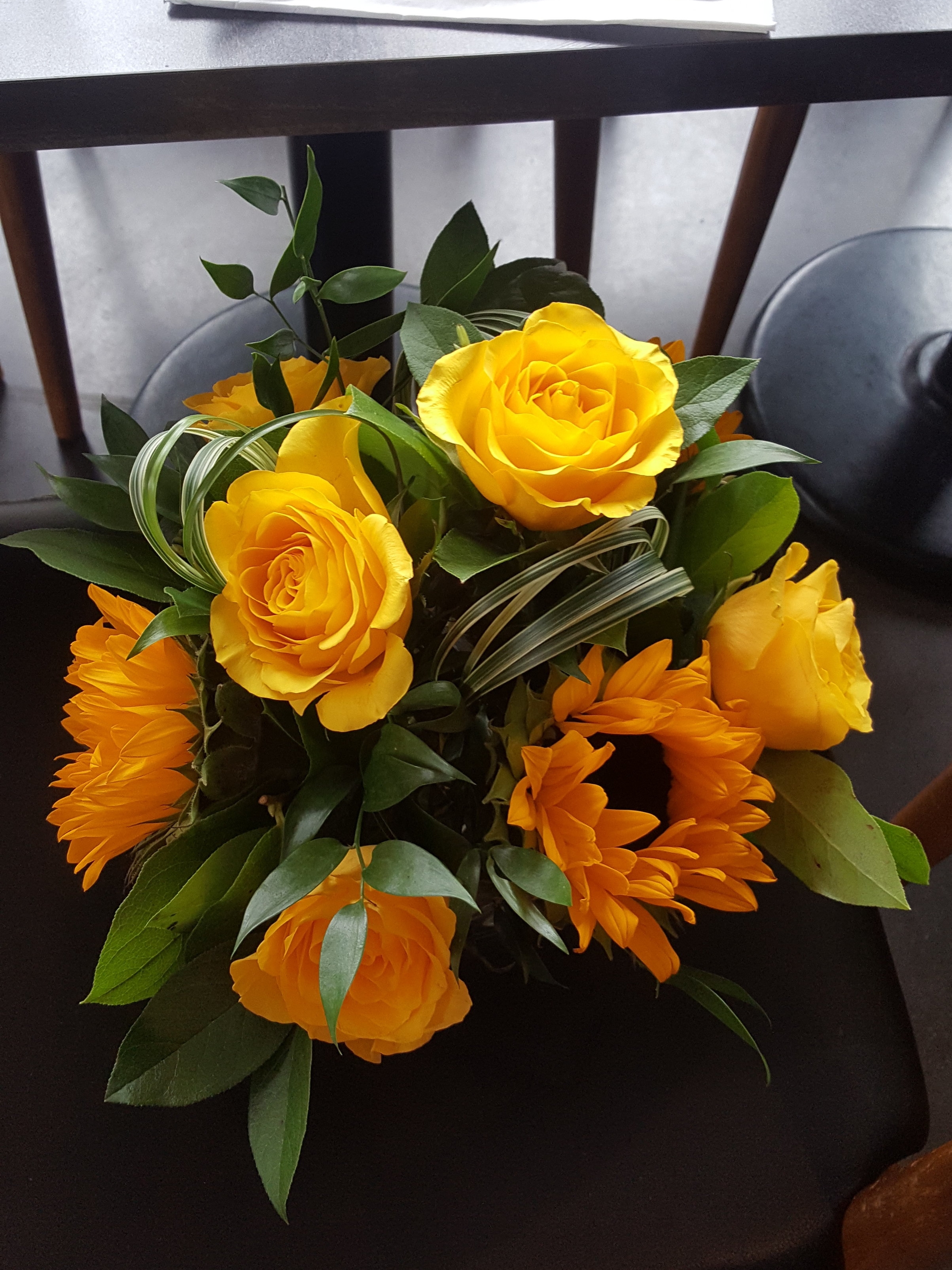 SVB-14 Sunflower & Roses