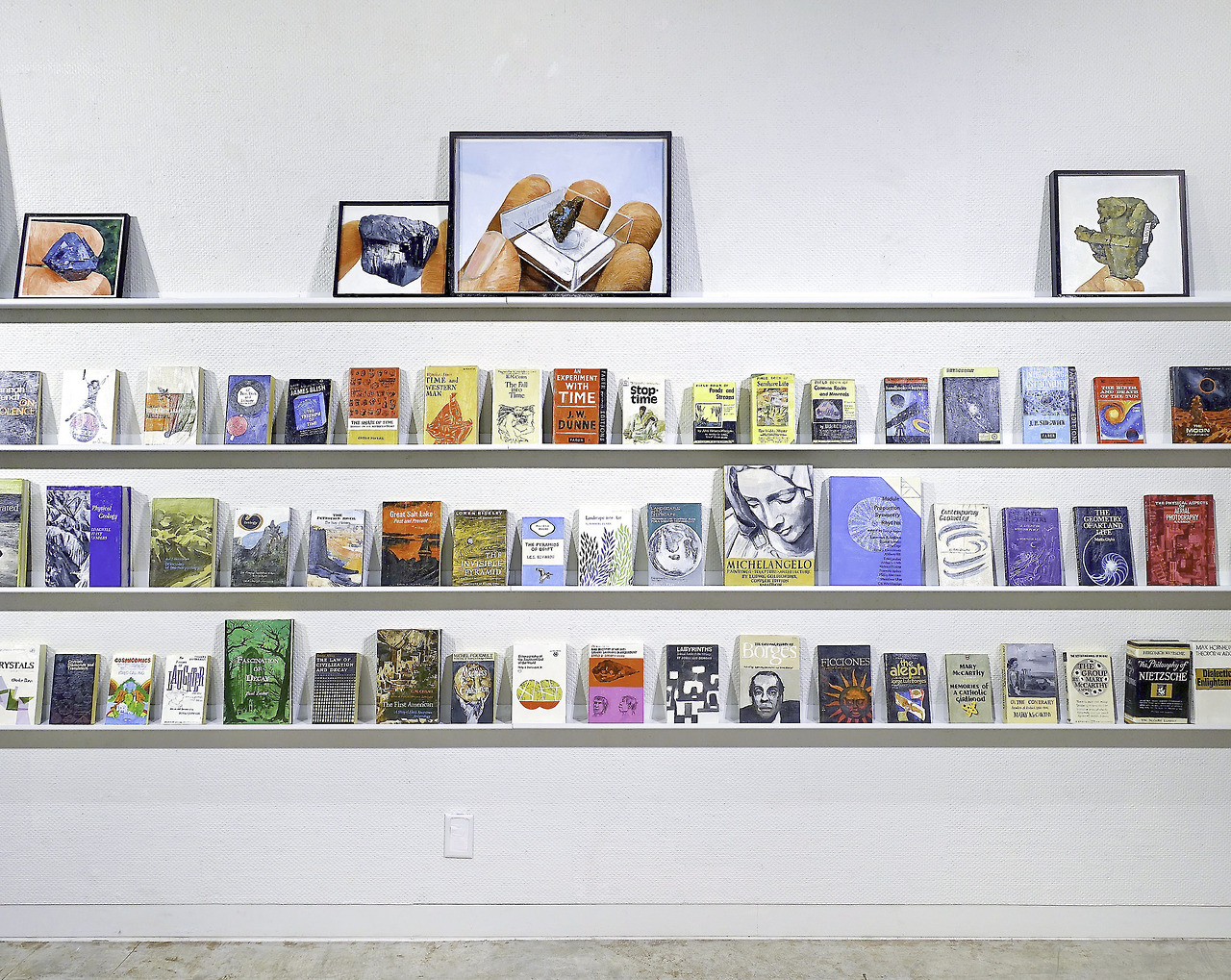 Cress Gallery Exhibition Shelving