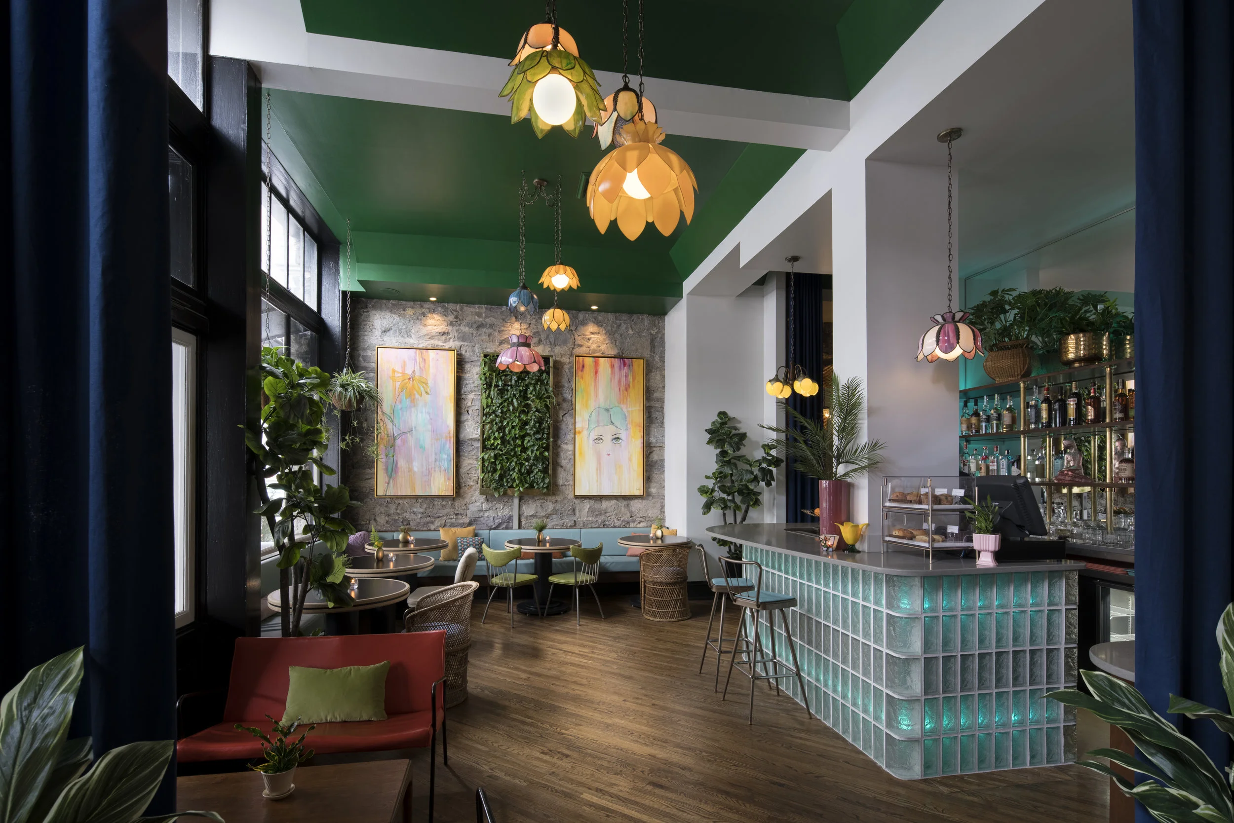 Dwell Hotel / Solarium