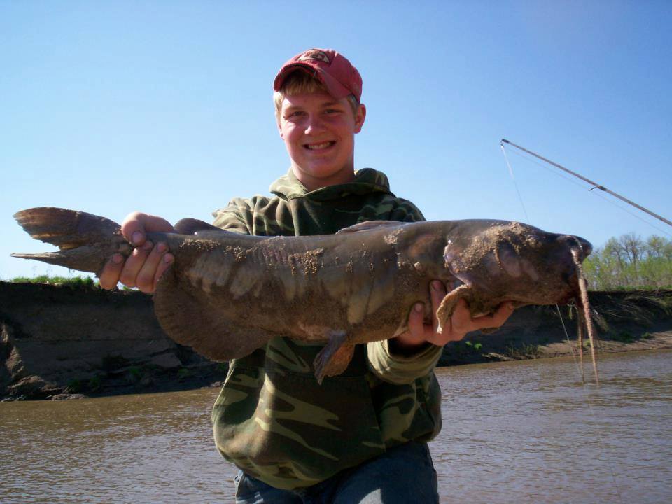 How to Fish Rivers and Heavy Current for Catfish-- 