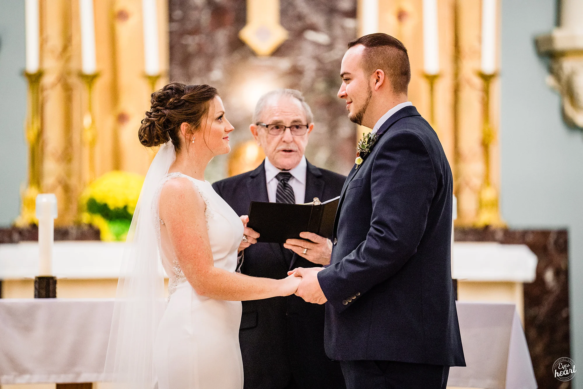 St-Clare-Chapel-Cincinnati-Weddding-Photography-14.jpg