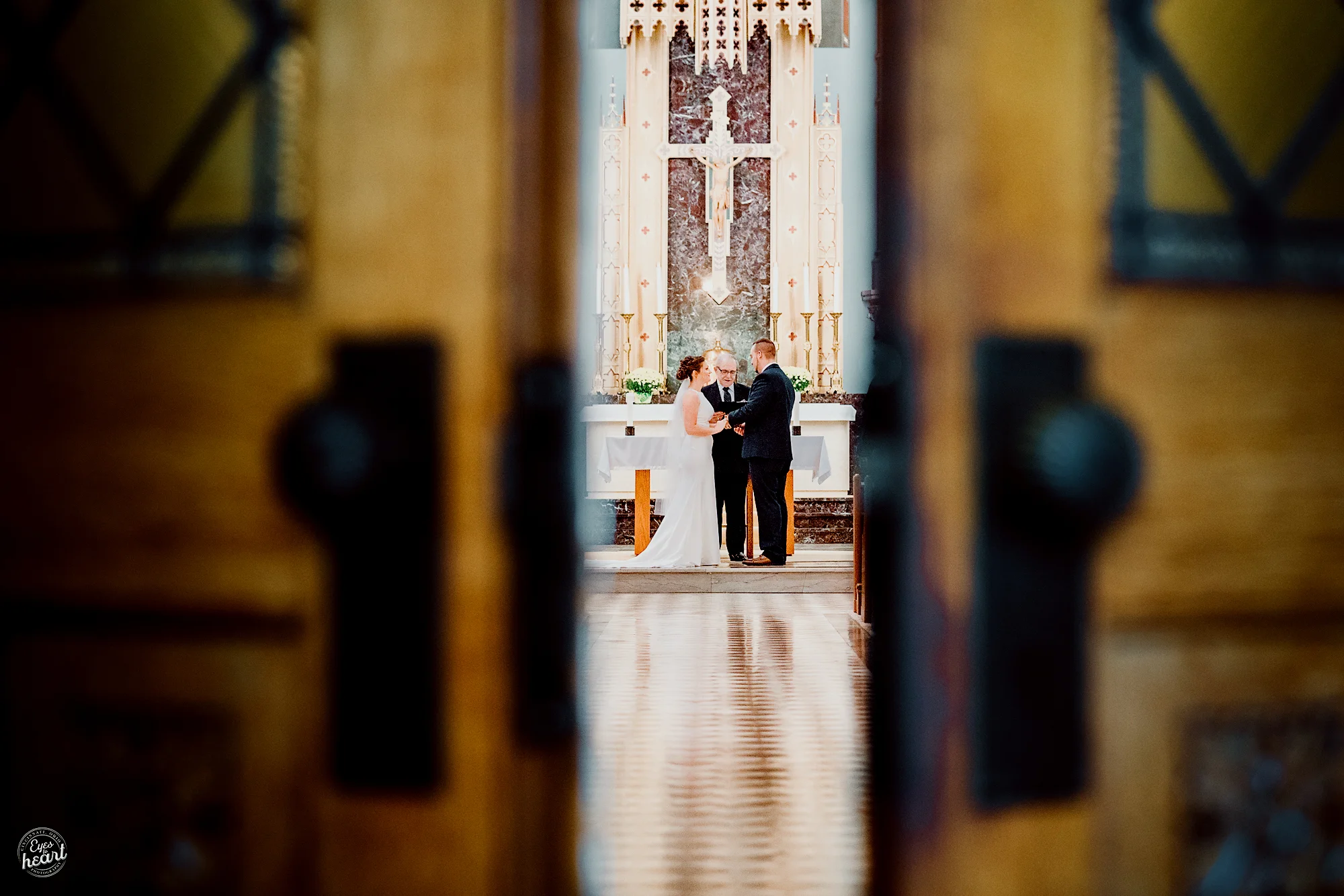 St-Clare-Chapel-Cincinnati-Weddding-Photography-15.jpg