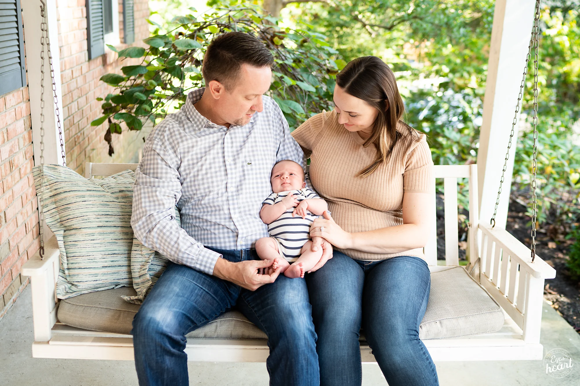 Cincinnati-Candid-Lifestyle-Newborn-Photography-1.jpg