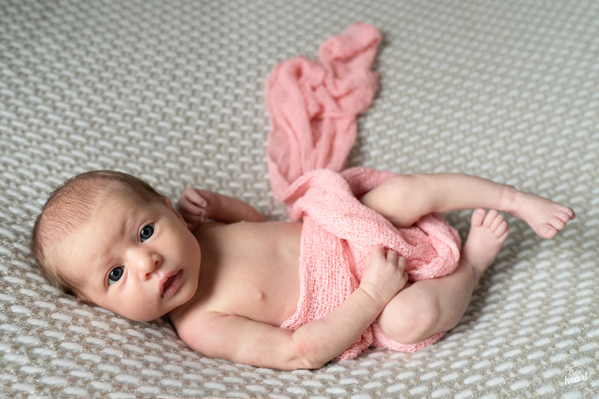 Cincinnati-Lifestyle-In-Home-Newborn-Photography-3.jpg