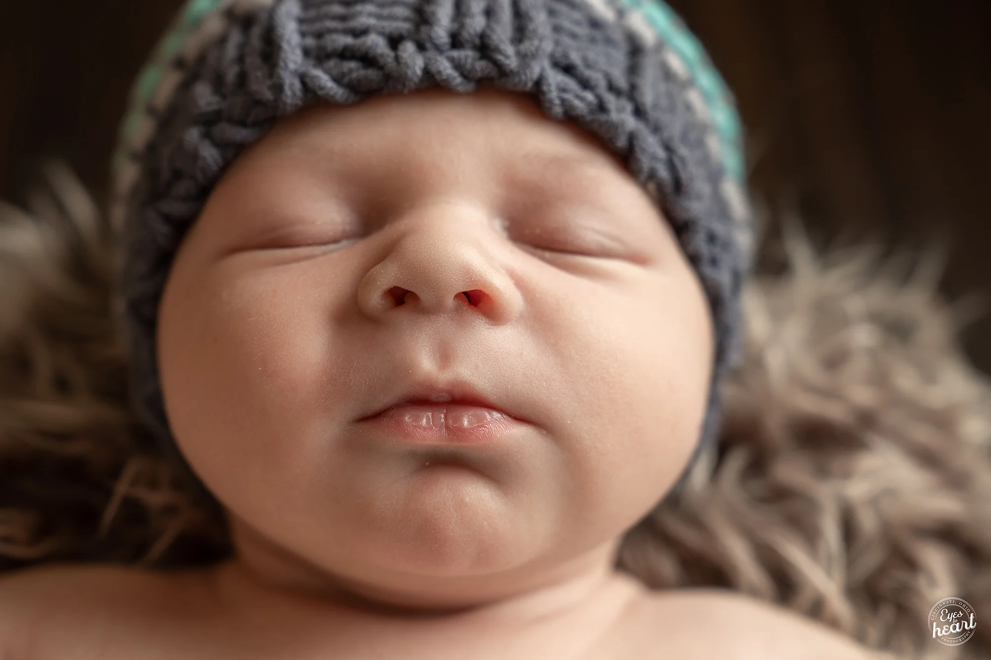Cincinnati-Newborn-Photographer-3.jpg