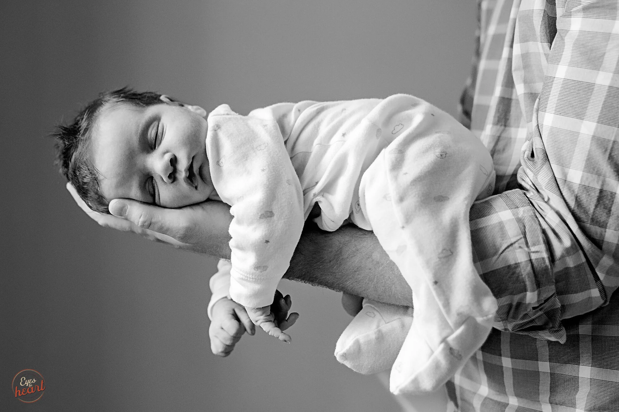 Cincinnati-Newborn-Photographer.jpg