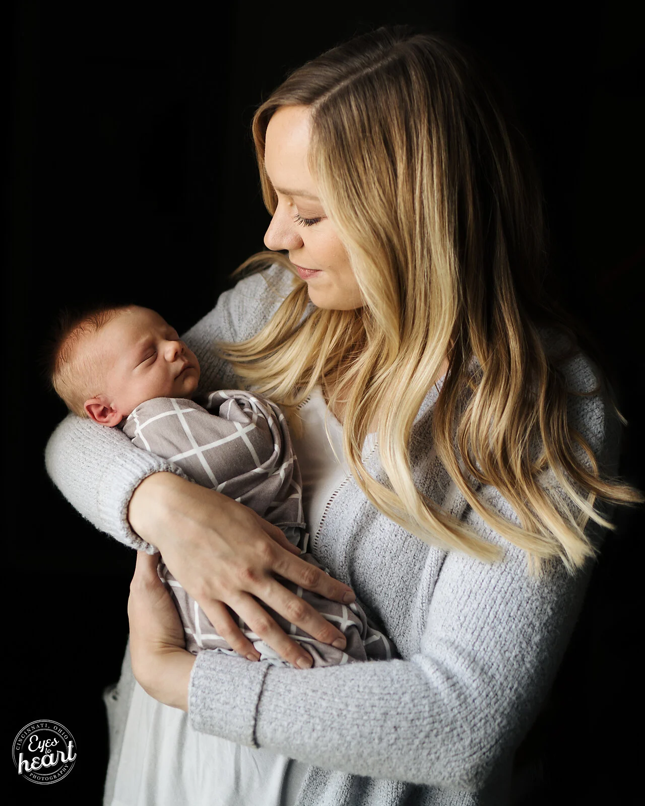 CIncinnati-Newborn-Photographer-6.jpg