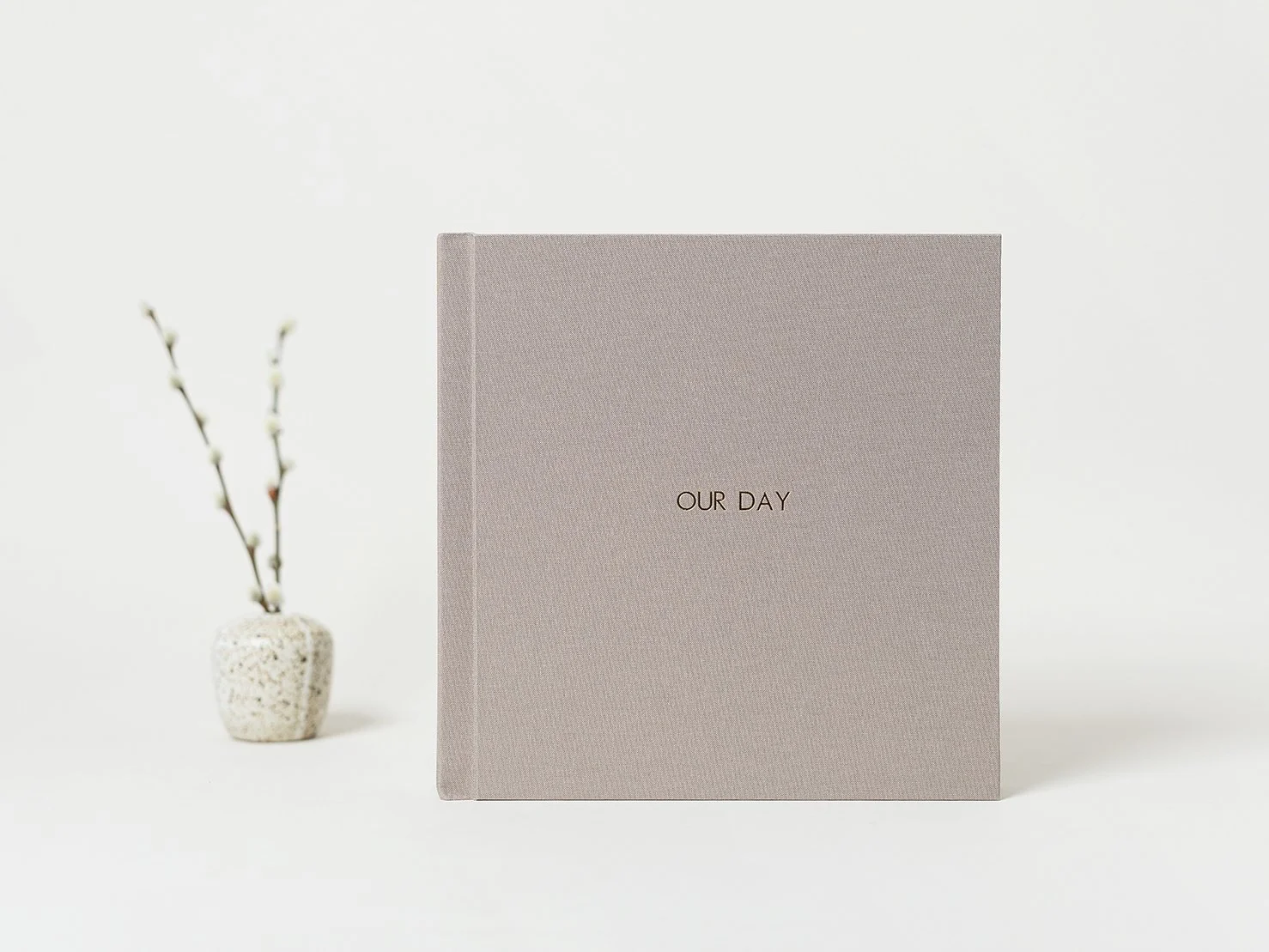 Wooden Banana | EU 9 Fine Art Album with Linen Cover