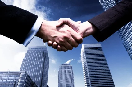 HandShake-Pic_Business-Etiquette_Jules-Hirst.jpg
