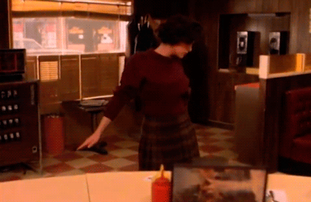 tumblr_mmijphjj7t1r6w3qso1_500.gif