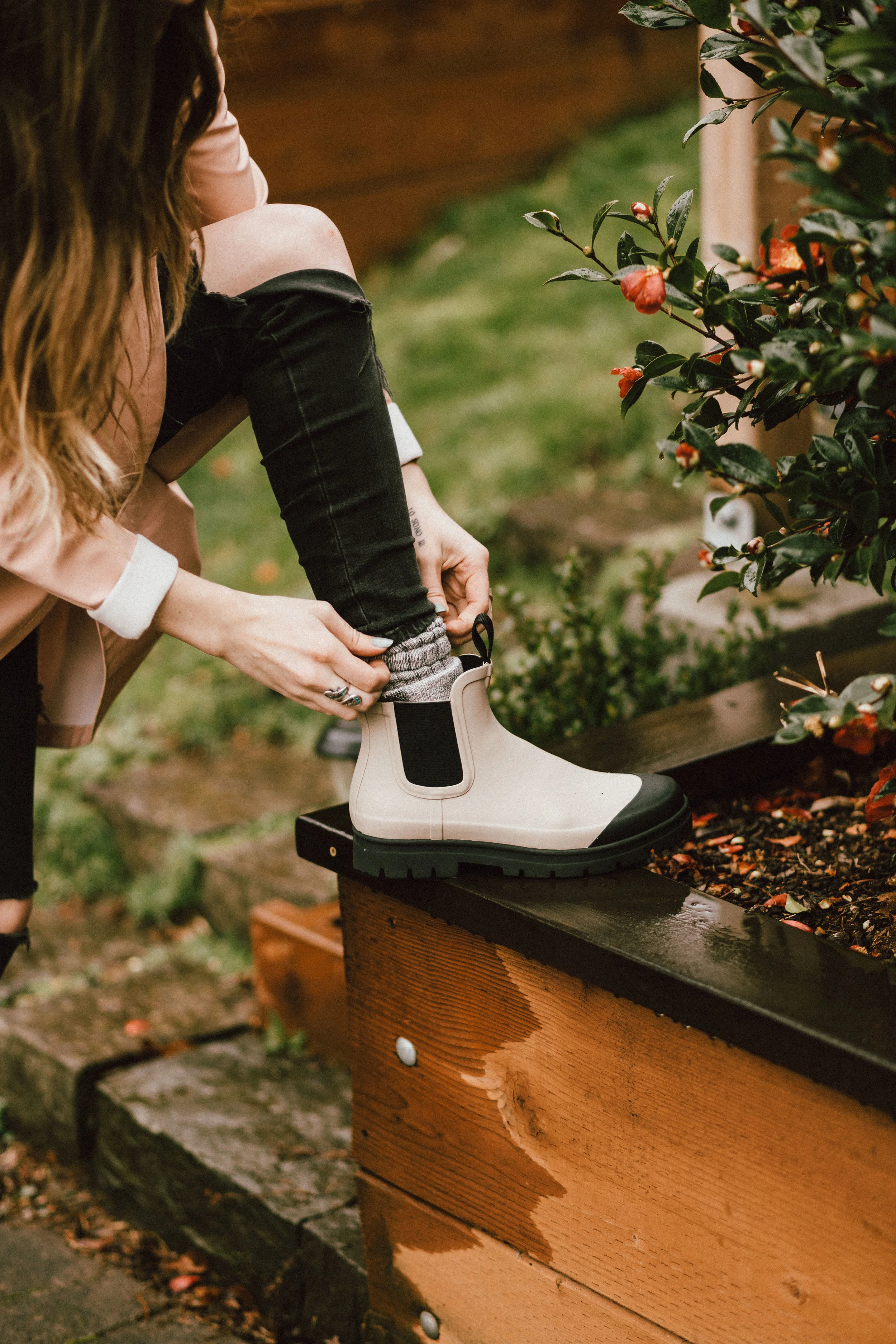 sustainable rain boots