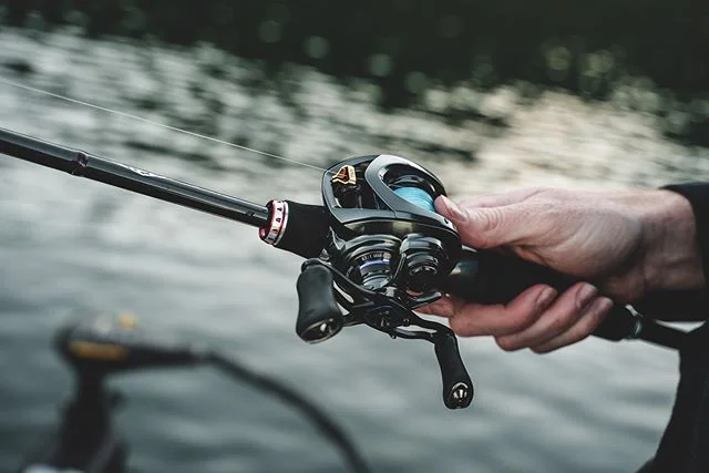 Looking forward to putting the new #SteezCT through the paces over the next 3 days. It’s pretty amazing how light this thing will throw, and we all know things are way more fun when you’re using a baitcaster!
#TeamDaiwa
@daiwaaustralia
#Steez