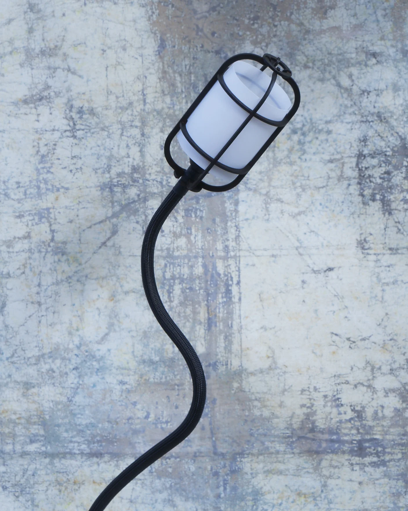 Lampe de bureau d'inspiration industriel