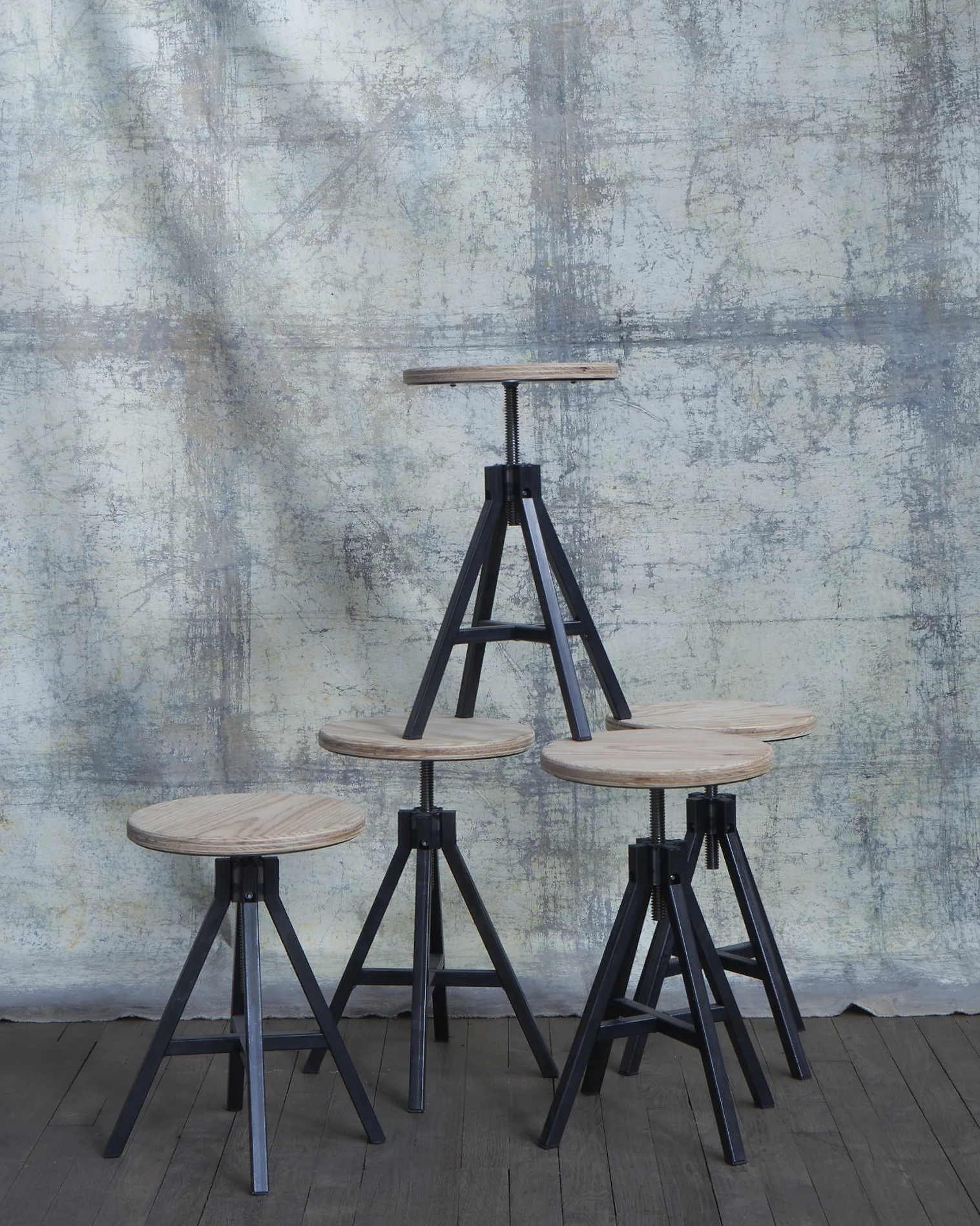 Tabourets atelier empilés