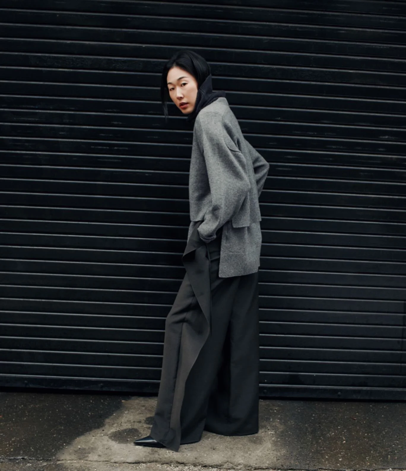 Arc Crew Neck is a relaxed, true-to-size silhouette with a clean crew neckline and a softly curved back yoke. Slightly shorter in length than the other pieces in the collection, but never cropped.