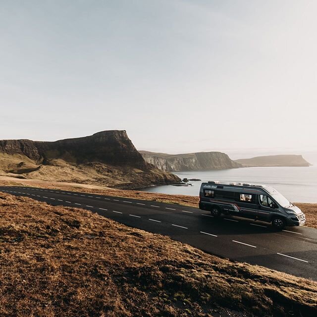 We&rsquo;re back with a new roadtrip! This time we rented a campervan with @rockinvansworld and discovered Scotland. Please check out our blog, link in bio 🤙🏻 &bull;
&bull;
&bull;
#campervan #camperlife #camper #rockingvan #camperlifestyle #rentcam