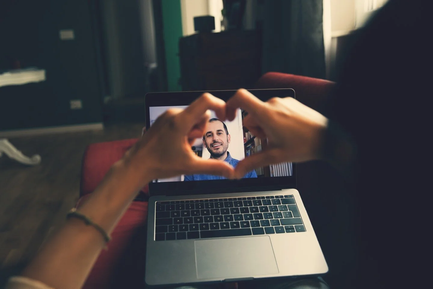 How to Add More Romance to Your Virtual Dates