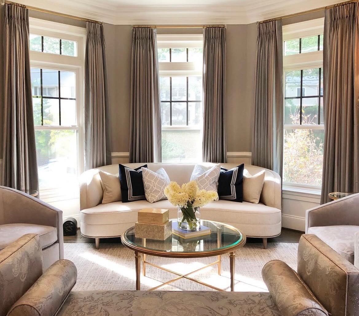 I always love when the window treatments feel beautiful but quiet - supporting the room without taking over. 
&bull;
&bull;
&bull;
&bull;#windowtreatments #draperydesign #livingroomdesign #newtraditional #interiors