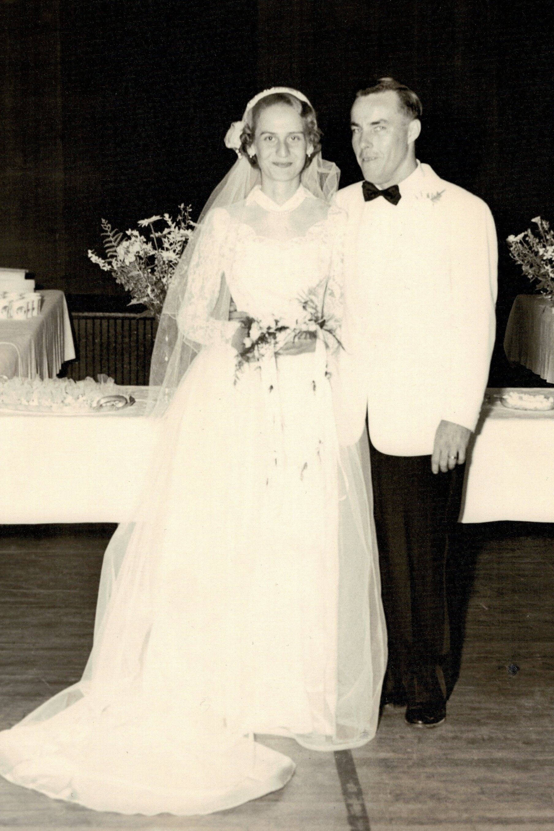 Mom%2B%2526%2BDad%2BGibbons%2BWedding%2BPhoto.jpg