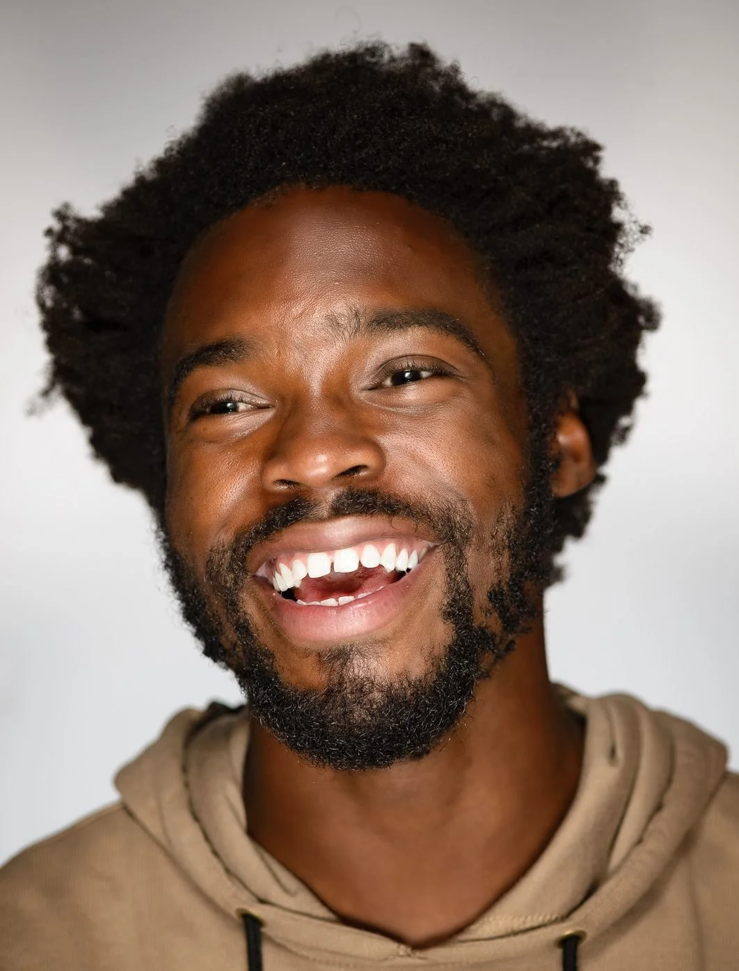 Yedoye Travis.jpg