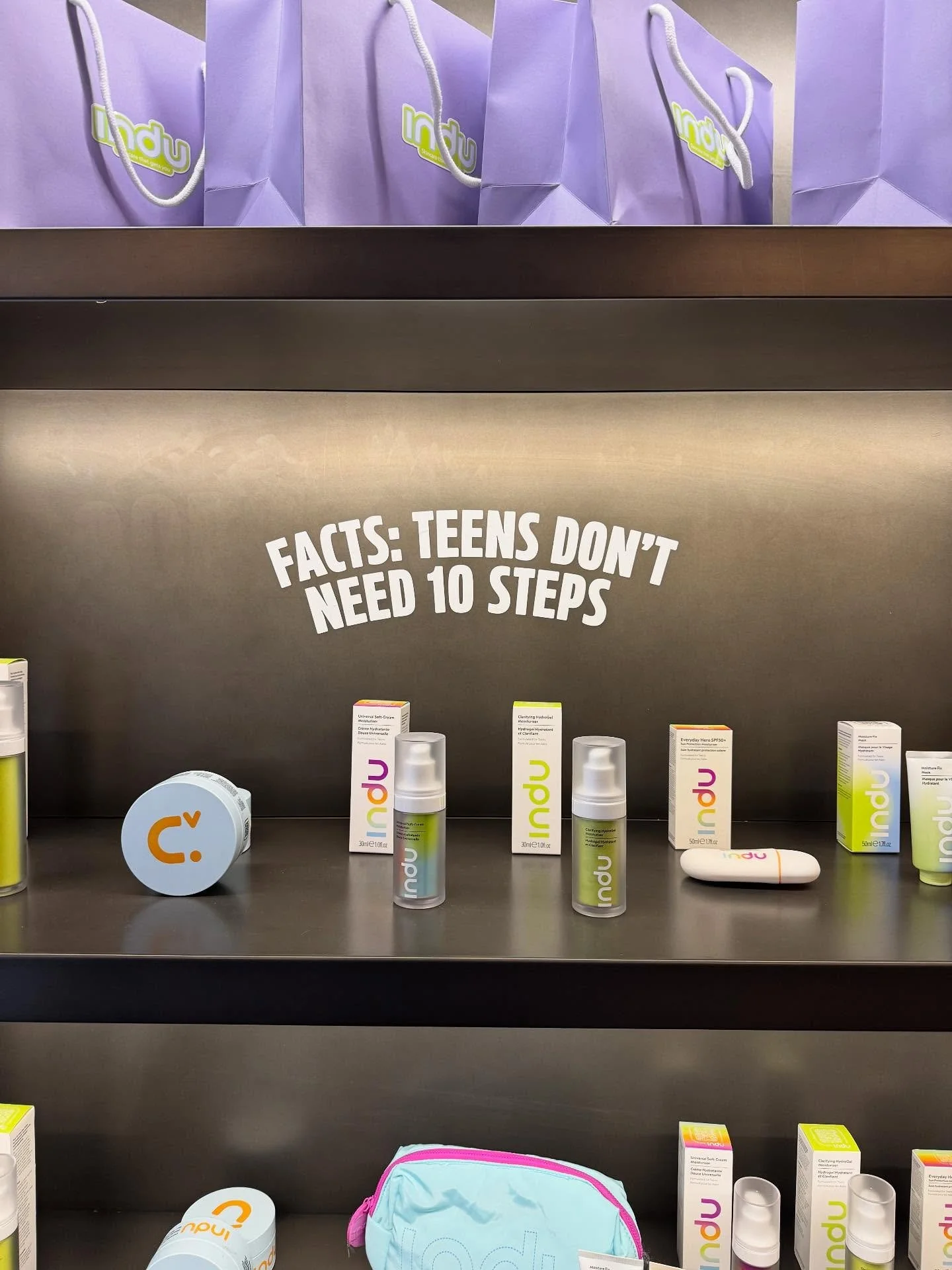 🚨PARENTS OF TEENS AND TWEEN LISTEN UP! 

👉🏼 Swipe through the slides for a great clip of Dr Alexis sharing insights

🤍 I went to a great teen skin event  a week ago hosted by @indu.beauty with a Panel Talke hosted by amazing @keeksreid with:

@dr