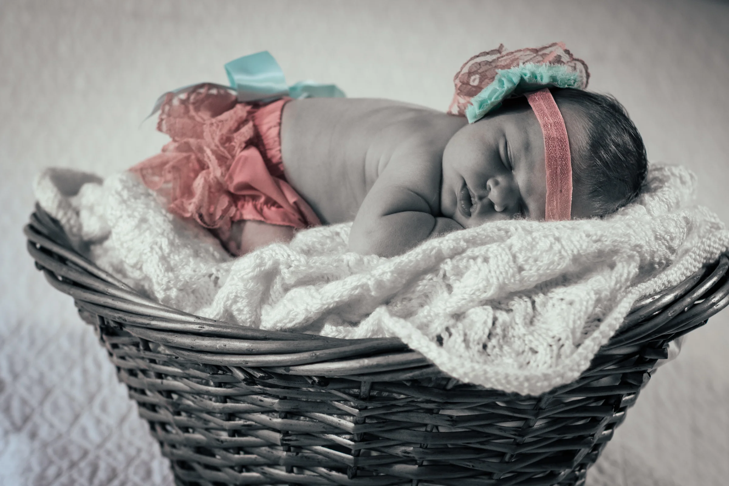 SiennaWilson_Basket_BWColorTreatment_09012017-0758.jpg
