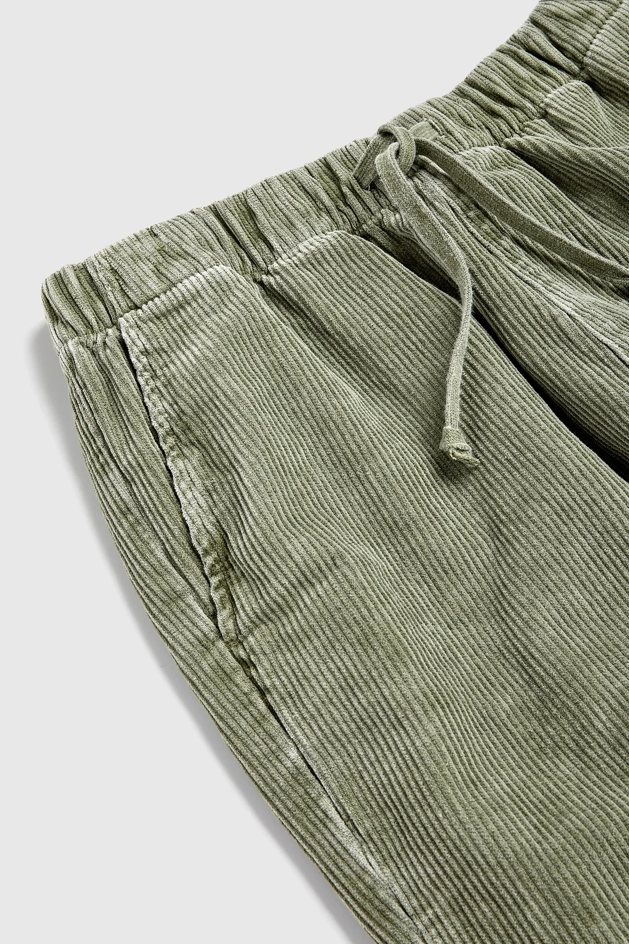 Cord Easy Chino in Lichen $160