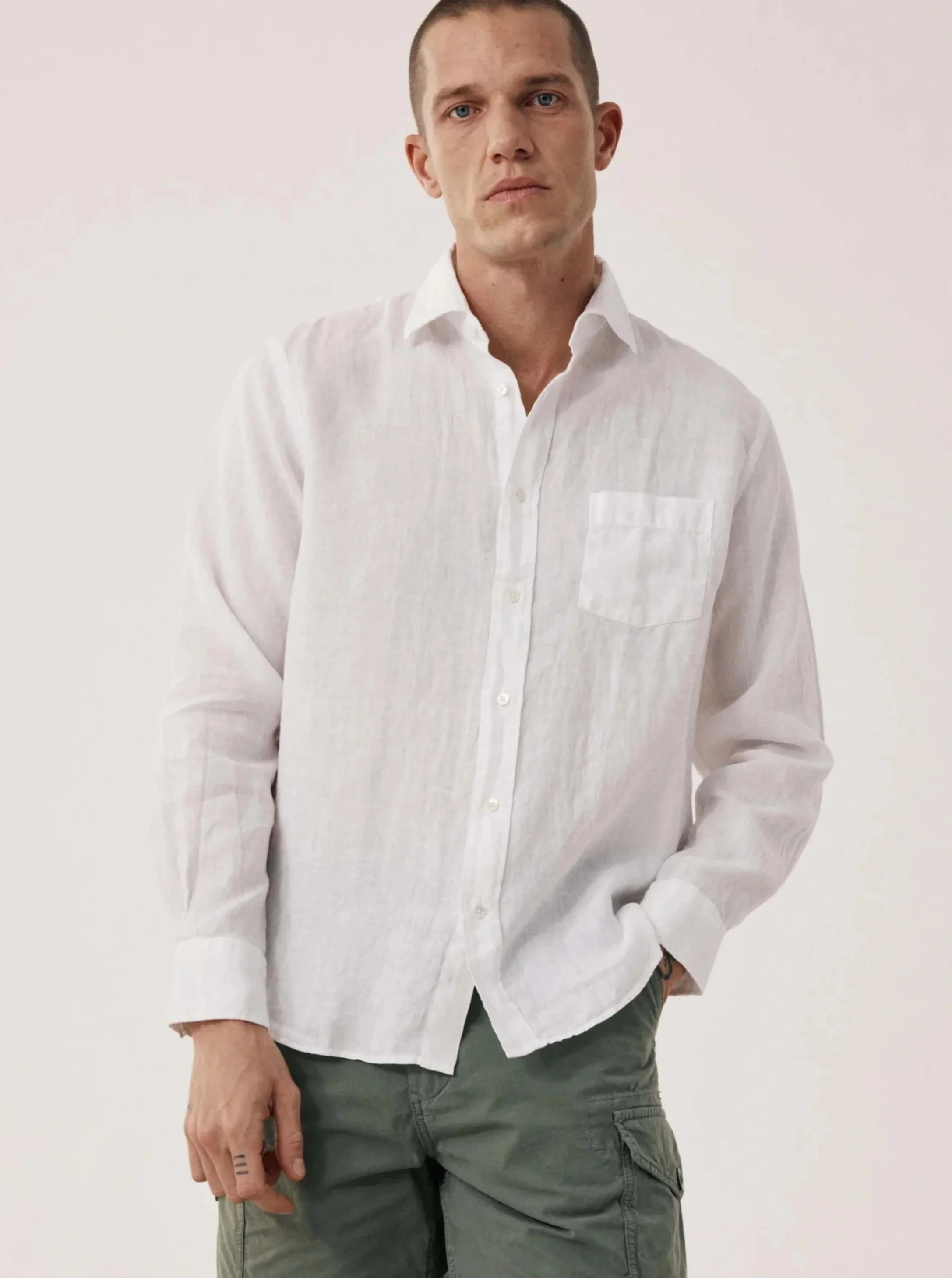 Paul Linen Shirt in White $225