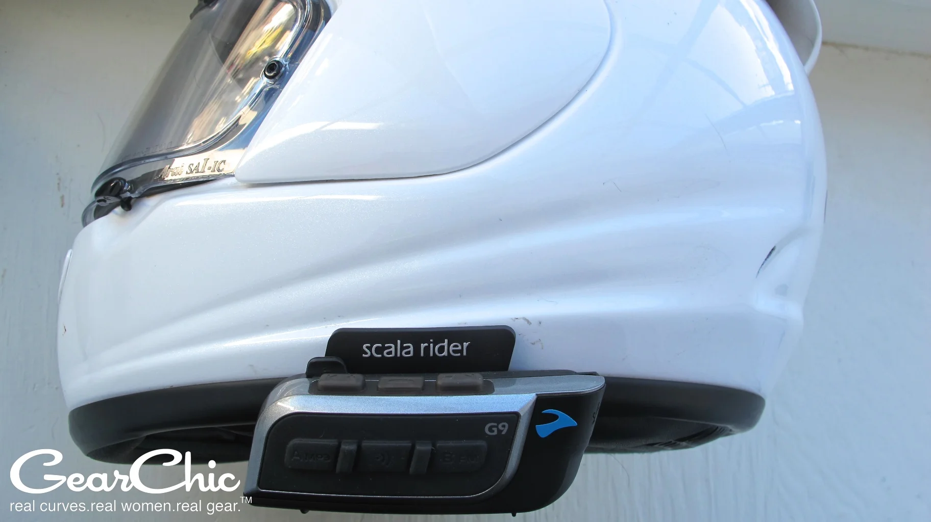 Cardo Scala Rider G9 Headset and Intercom Review by GearChic.com — GearChic