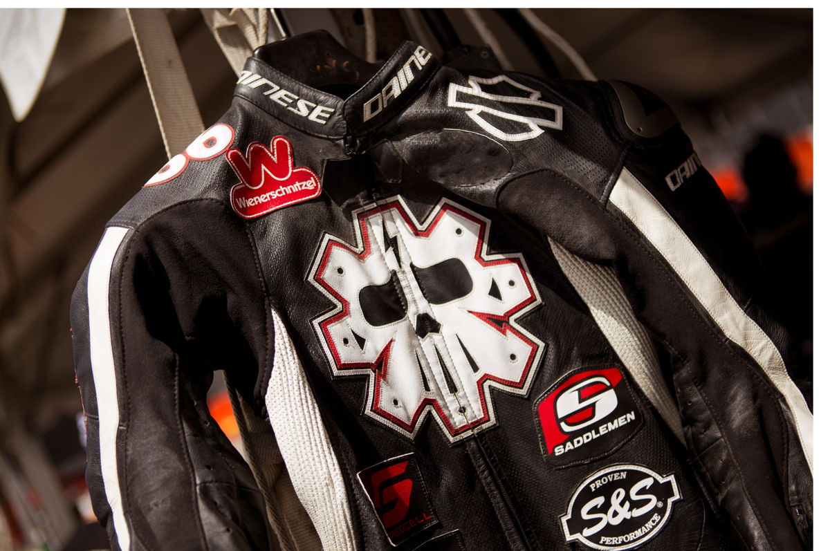 dainese_custom5.jpeg
