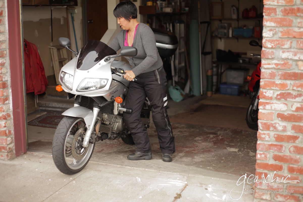 parking_a_motorcycle (1).jpg