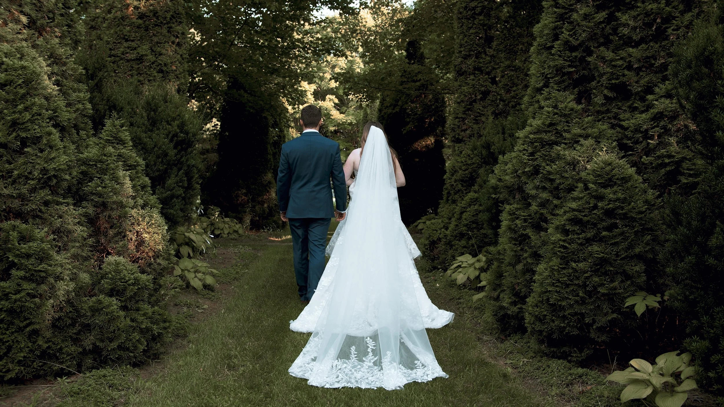 Words of Love: Delhi Wedding at the Cranberry Creek Gardens, Ontario