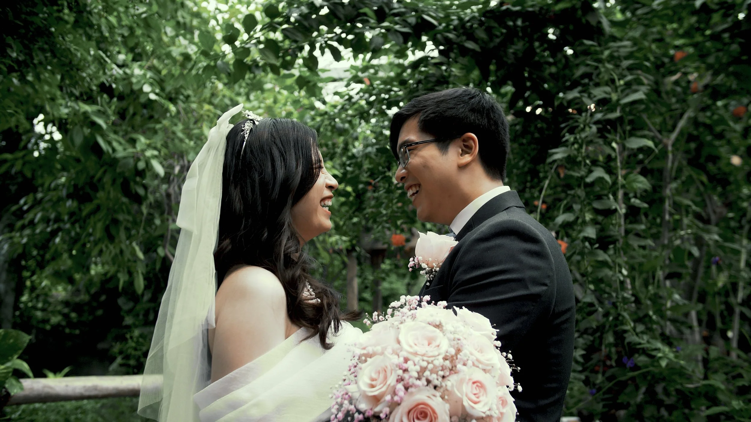 Cambridge Butterfly Conservatory Wedding Film in Cambridge, Ontario