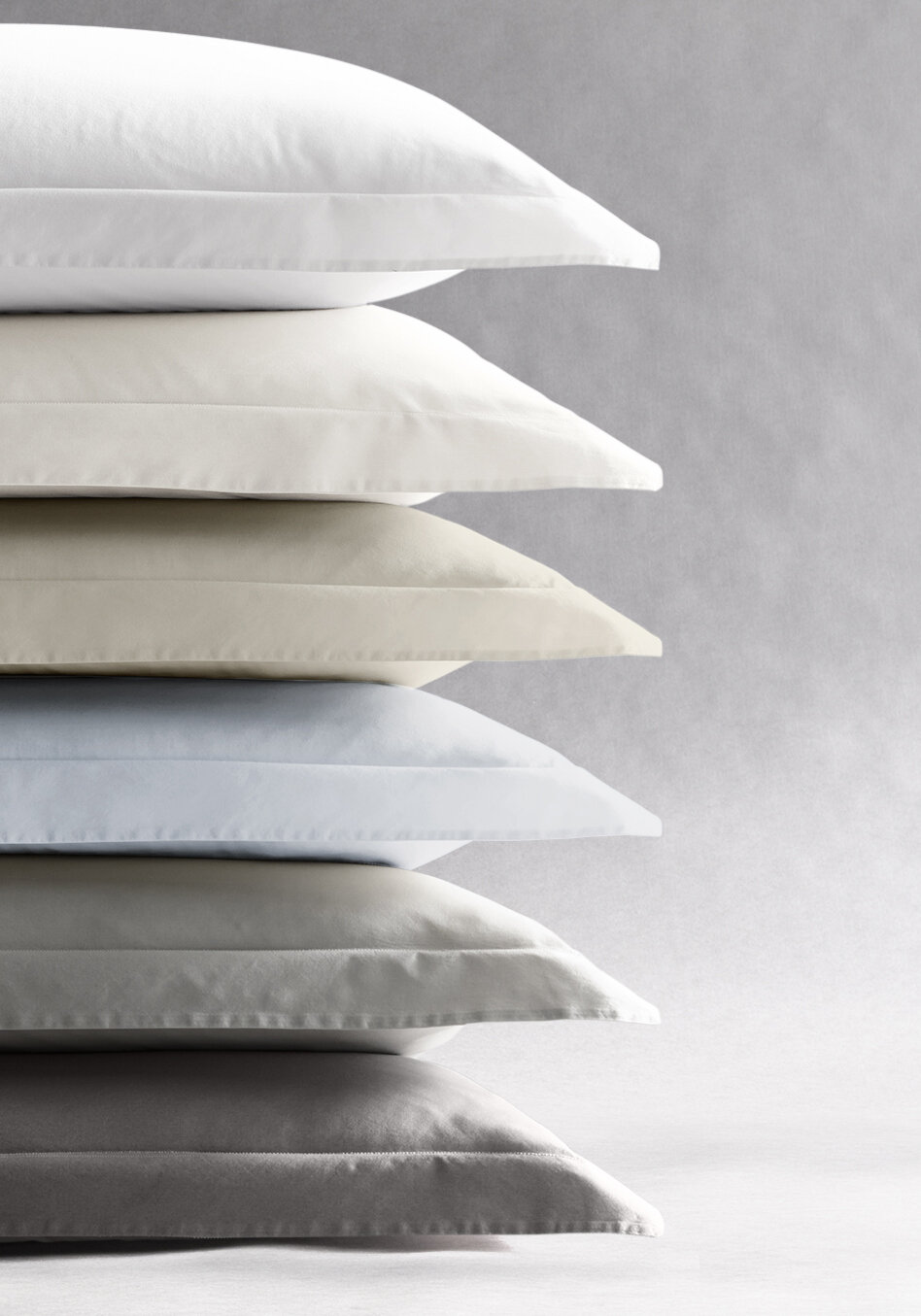 K475_Classic_Shagreen_Grey_Brass_Textiles_Recap_ALT2_3284_CO19SPR crop.jpg