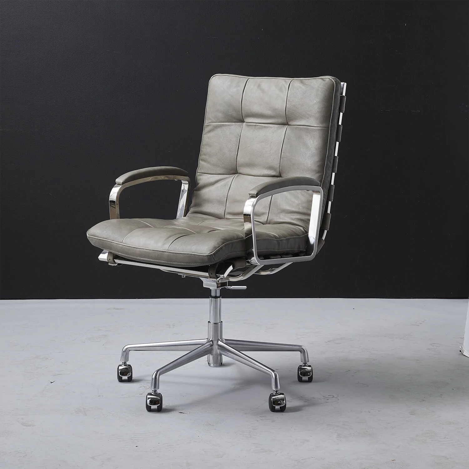 rossi chair before.jpg