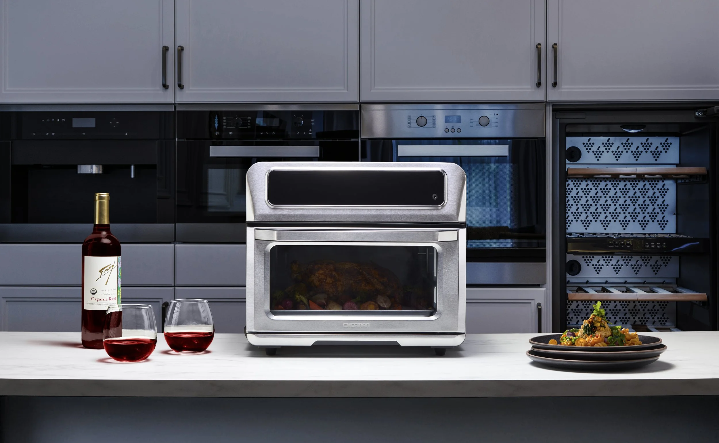 RJ50-SST2-PB ECOM SS Test Joven 2025 Aftermath Kitchen .jpg