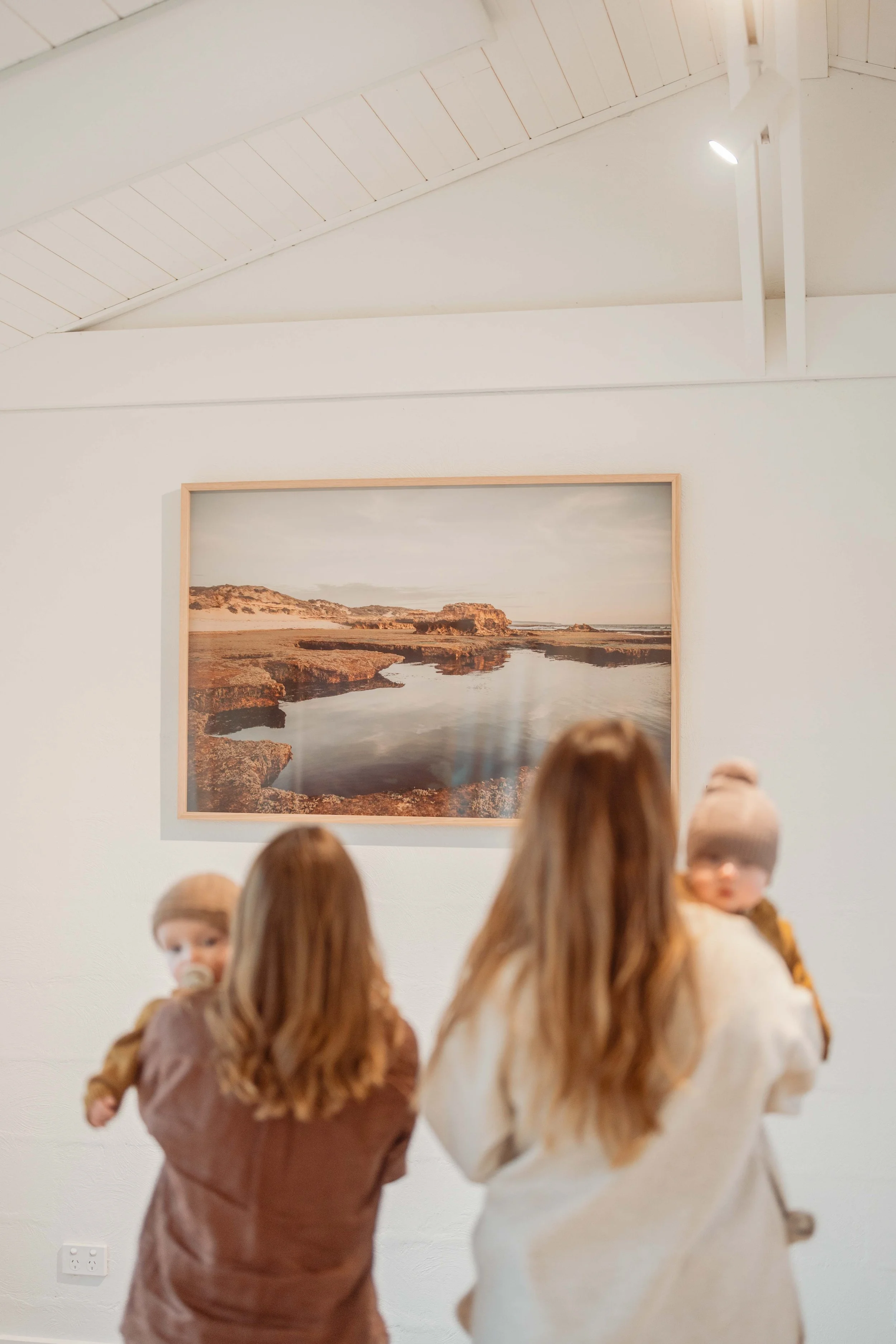 6-Dunes_Exhibition_Sorrento_Jimmy_June2022_lores.jpg