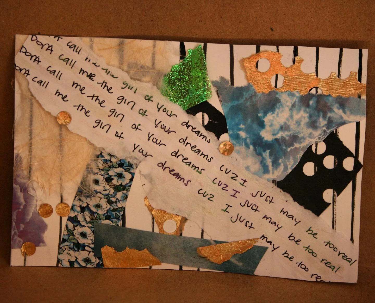 &ldquo;That Girl&rdquo;
paper, paint, fabric - quarantine collage series
4x6
April 2020
.
.
.
#collage #art #texture #layers #blackgirlmagic #headintheclouds #feetontheground #studio