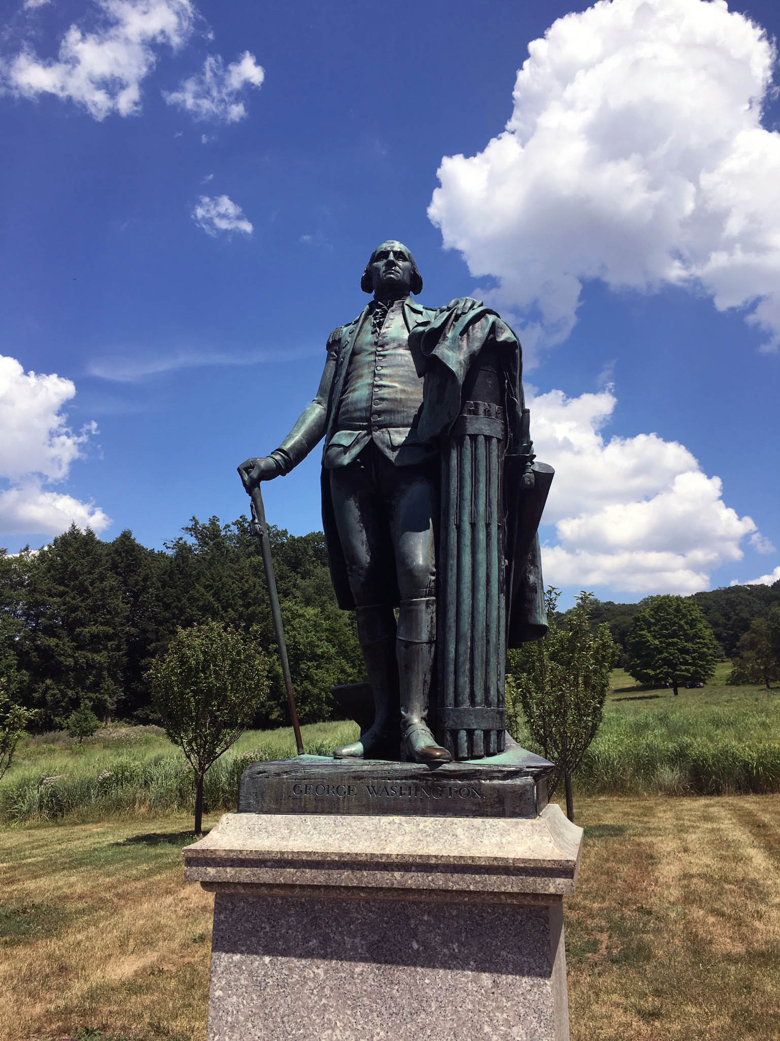  French sculptor Jean Antoine Houdon took exact measurements of Washington during a visit to Mount Vernon,&nbsp;and built a full body cast to create this bronze likeness. It is now situated on the grounds of Washington's Headquarters. Each accessory 